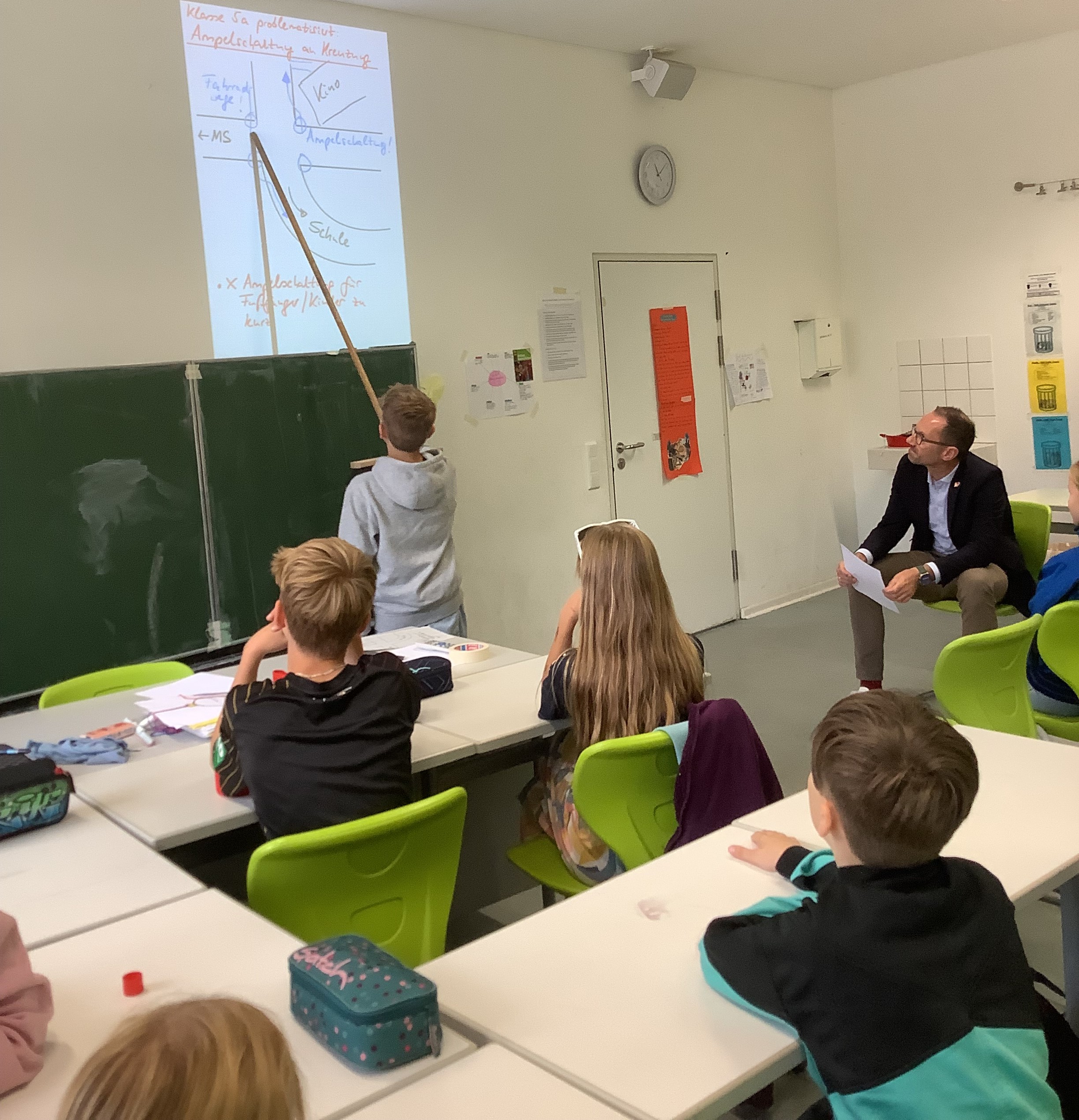 Petition der Klasse 5a: Gefahr an der Kino-Kreuzung